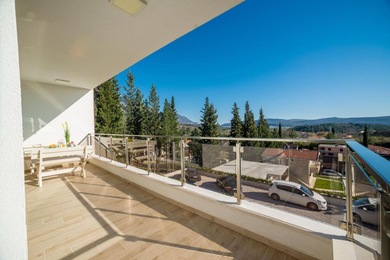 Happy Home Tivat Exterior foto