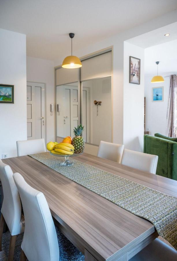 Happy Home Tivat Exterior foto